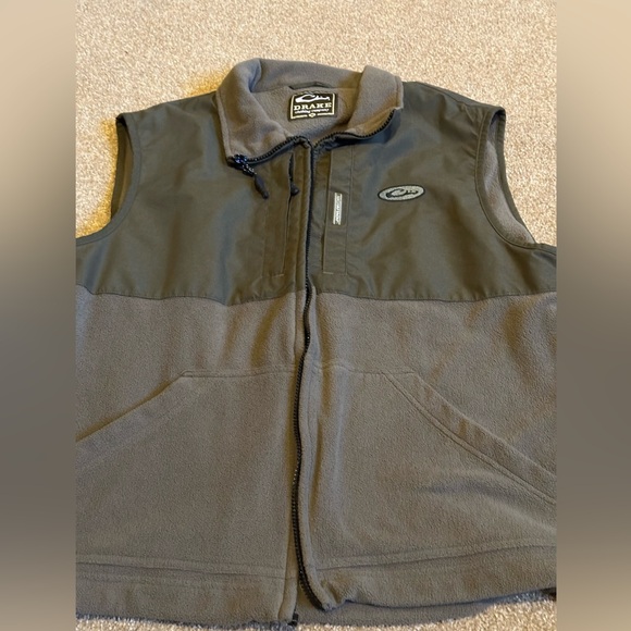 Drake Jackets & Coats Drake Vest And Columbia Shirt Combo Both Mens